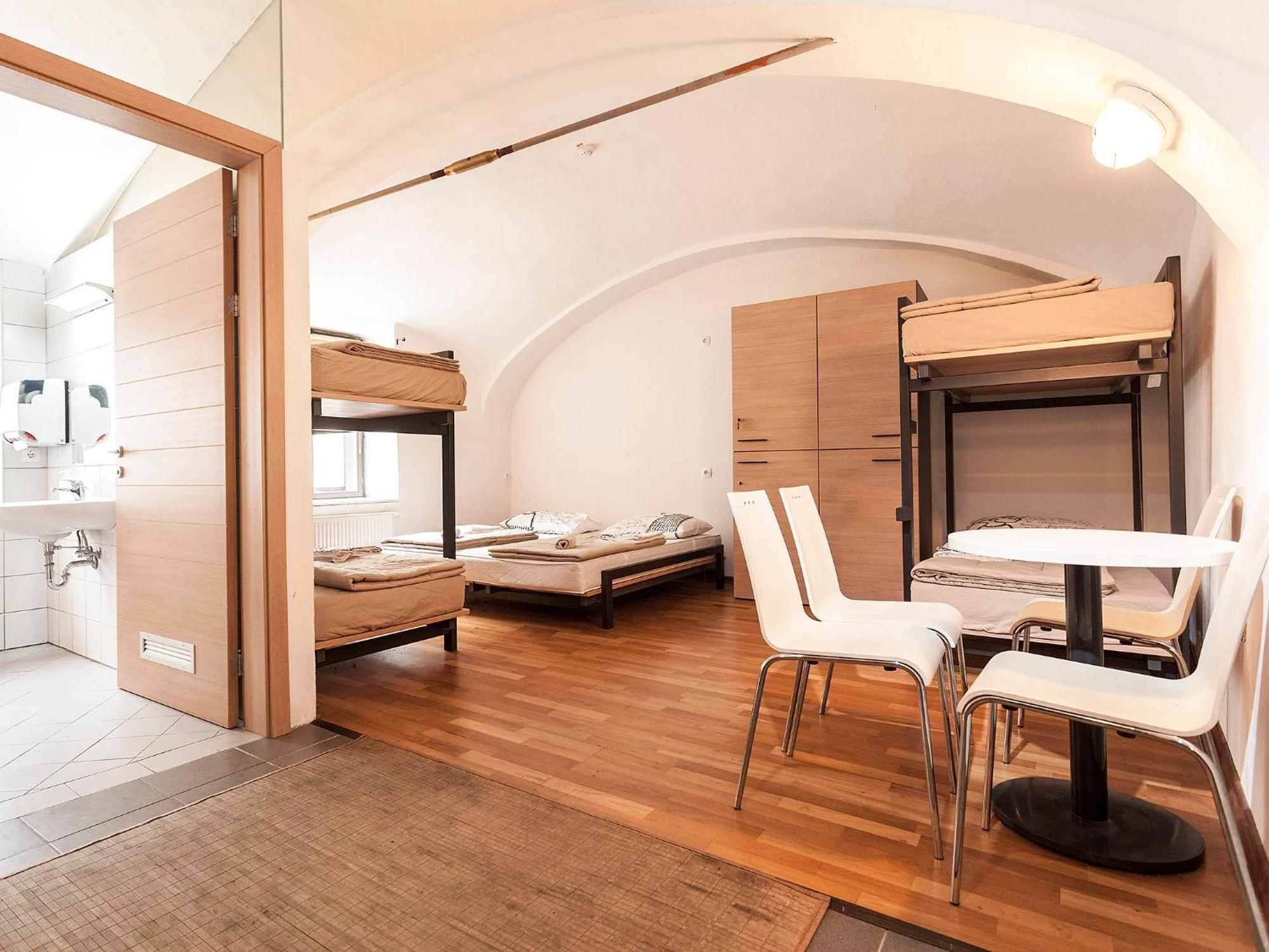 Hostel Situla Novo Mesto Eksteriør bilde